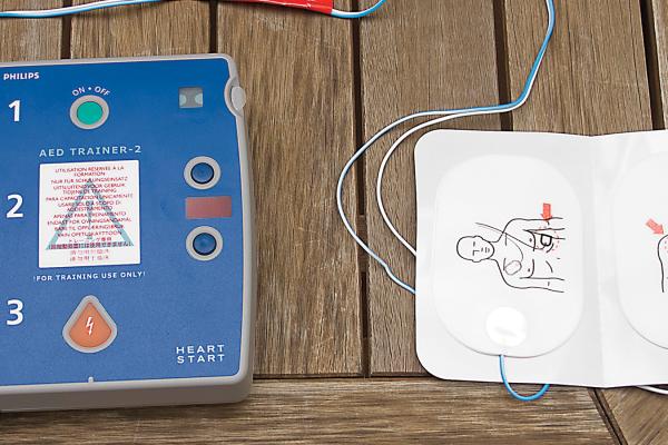 Automated External Defibrillator (AED)